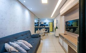 Apartamento ao lado do Shopping Salvador, piscina, academia, garagem
